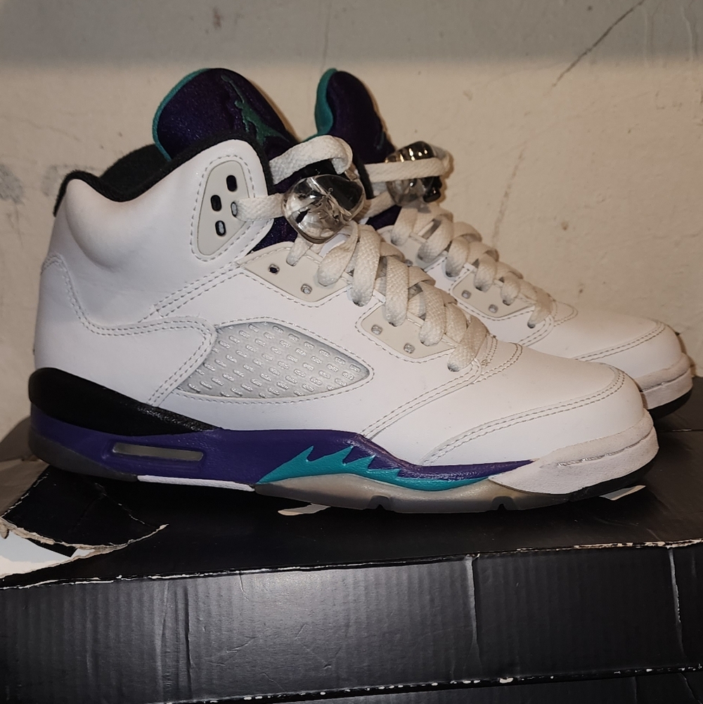 Jordan 5 Retro GS in White and Emerald
